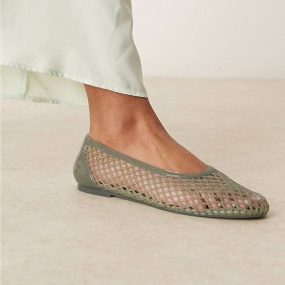 ASOS Latitude Jelly flat in sage green 8 sold out - Picture 1 of 4